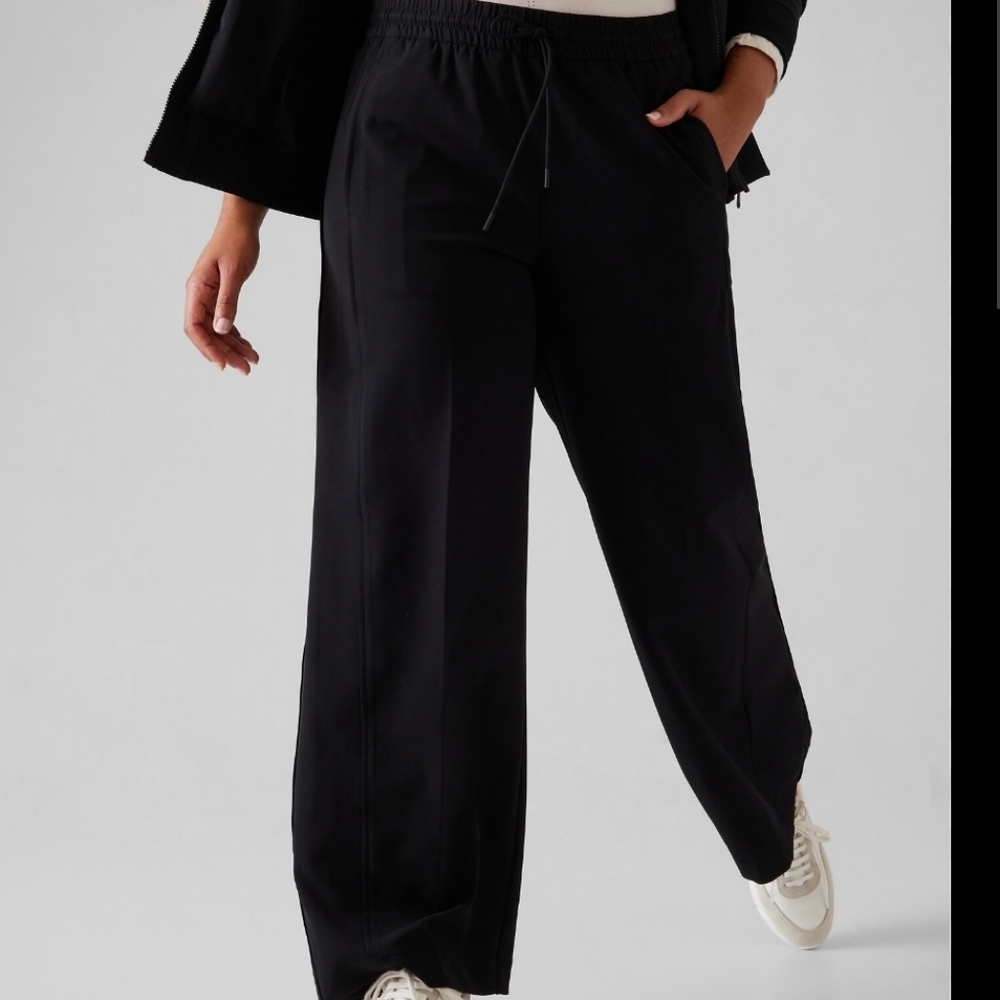 Athleta Black Wide Leg Stride Pants Size Large - Picture 3 of 14